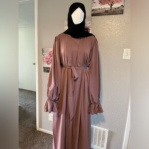 Modest Mauve Abaya